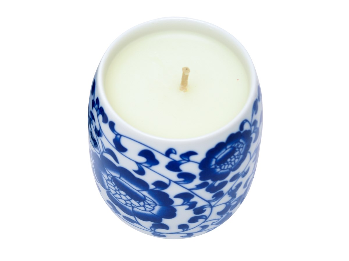 Blue & White Porcelain Teacup Lux Linen Candle